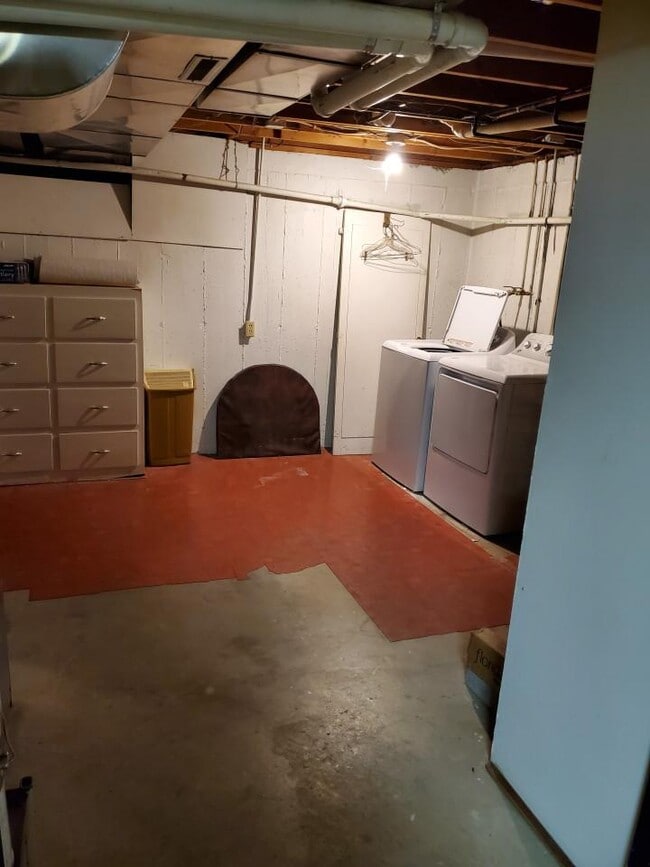 Building Photo - 3 bedroom in Billings MT 59102