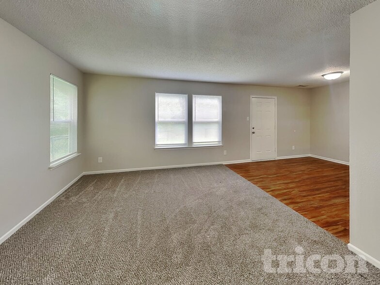 Building Photo - 2729 Redland Ln
