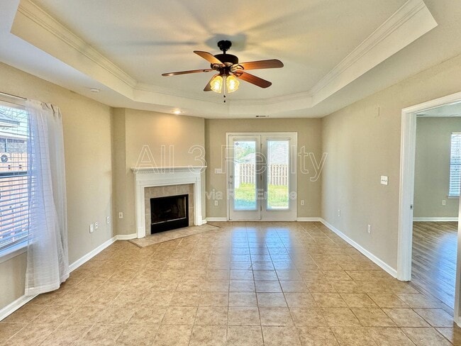 Building Photo - 436 Park Lake Dr