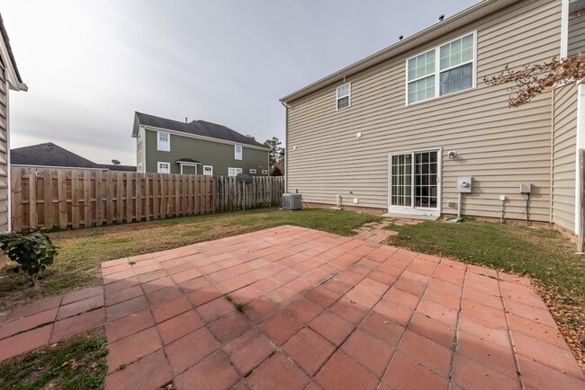 Building Photo - 209 Quarterpath Rd