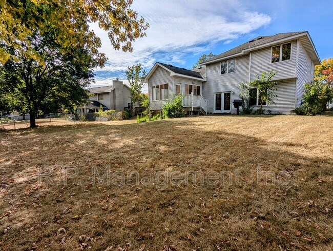 Building Photo - 12069 Wedgewood Dr NW