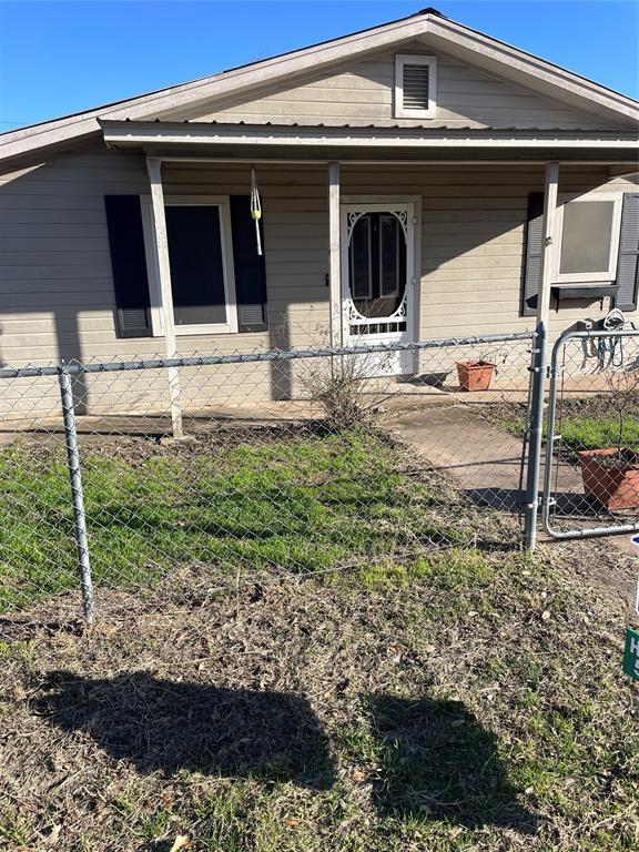 Building Photo - 105 Henna