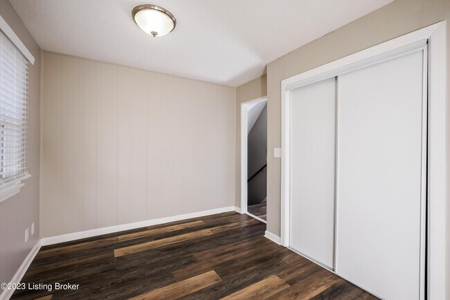 Building Photo - 9607 Walnutwood Way