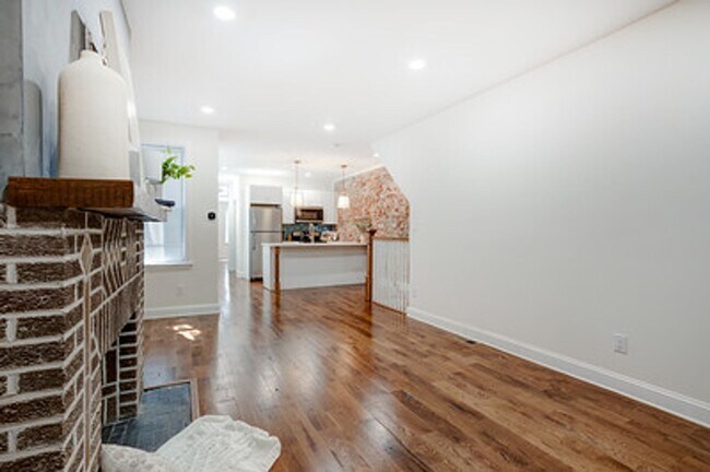 Building Photo - 513 Cobbs Creek Pkwy