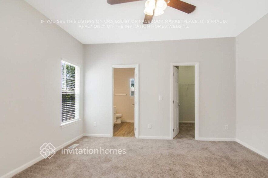 Building Photo - 533 Hanska Way