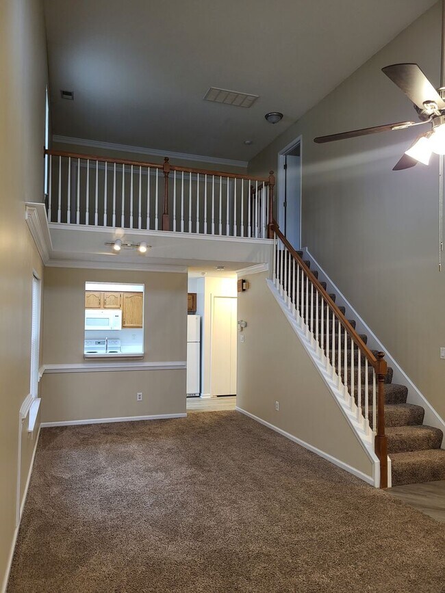 Building Photo - ADKINS RESERVE/SUMMERWIND