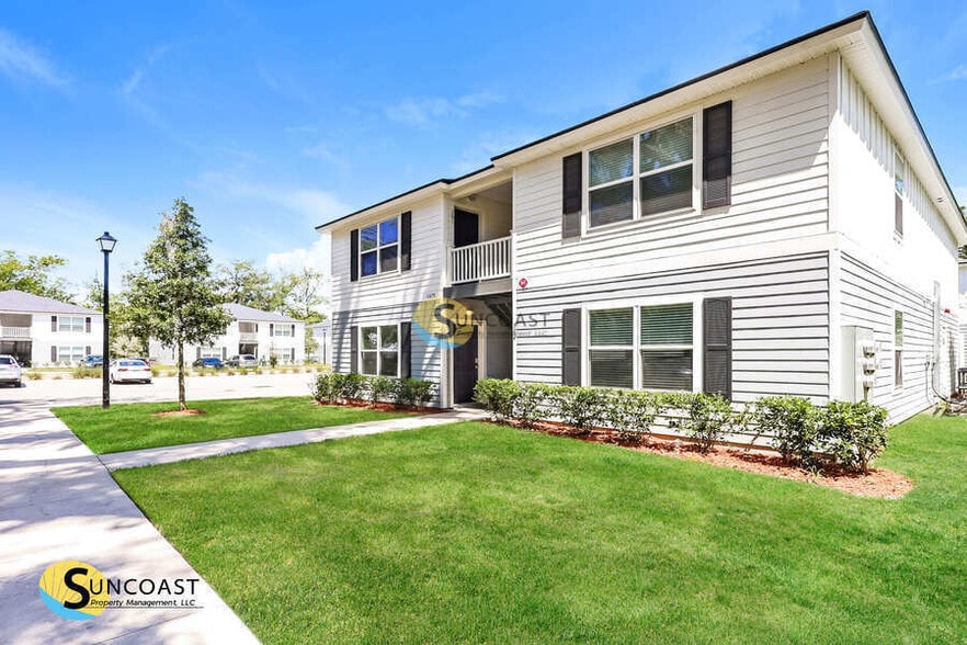 Building Photo - 11479 Oakfield Ct