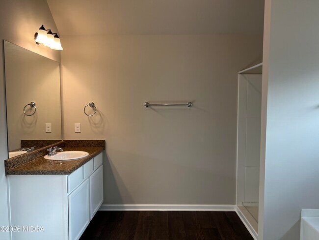 Building Photo - 147 Goodall Woods Dr