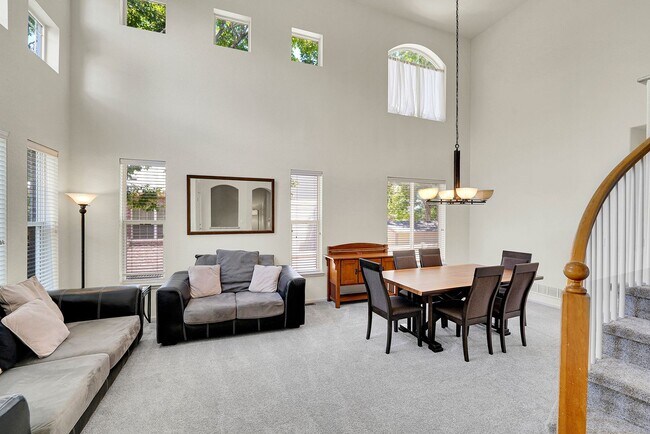 Building Photo - Wonderful home located in Broomfield with ...
