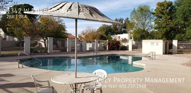 Building Photo - 1342 W Emerald Ave