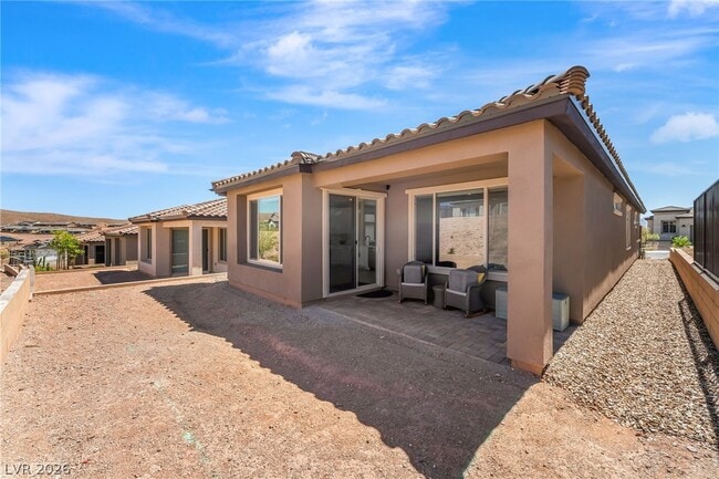 Building Photo - 57 Lk Blf Ct