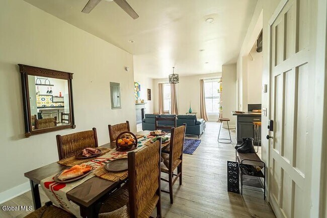 Building Photo - 240 Washington Ave