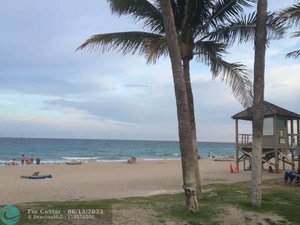 Building Photo - 1523 E Hillsboro Blvd