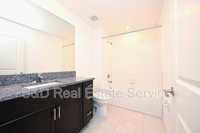 Building Photo - 2674 Red Egret Dr