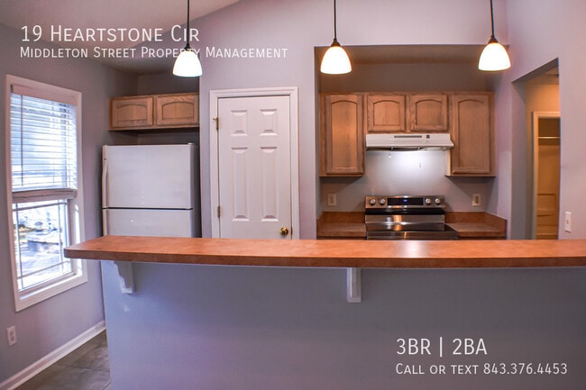 Building Photo - 19 Heartstone Cir