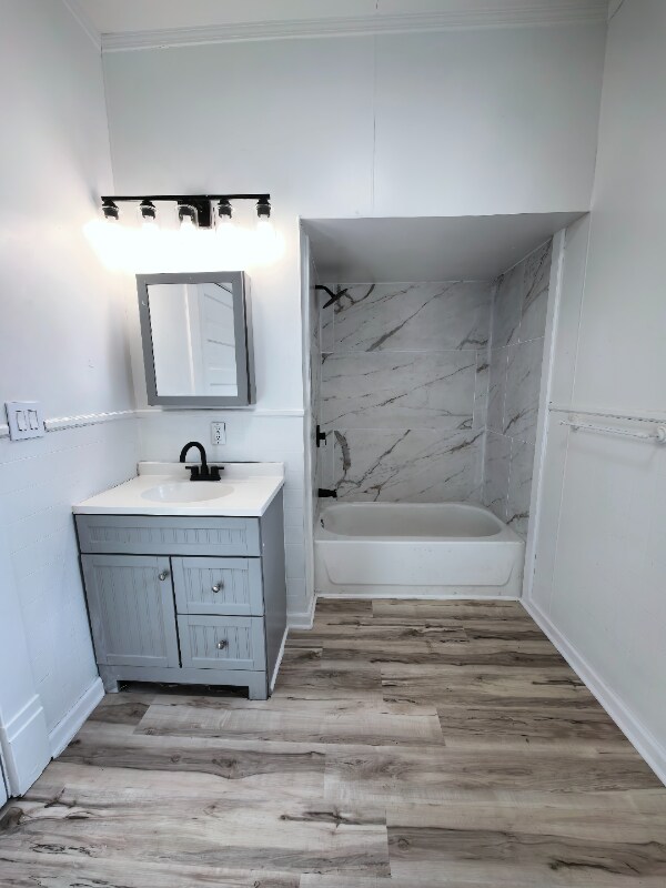 Building Photo - 626 S Market St