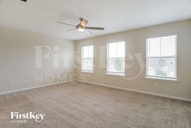 Building Photo - 92 Vicksburg Dr