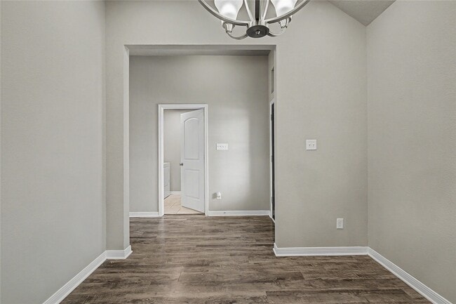Building Photo - 2134 Markley Dr