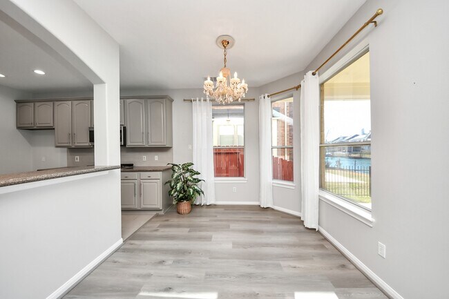 Building Photo - 14302 Jaubert Ct