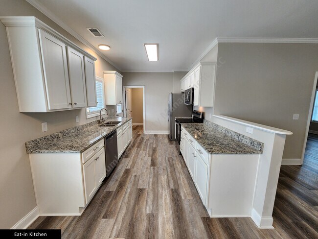 Building Photo - 2185 Ridgeway Rd