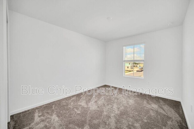 Building Photo - 1623 Reservoir Pl