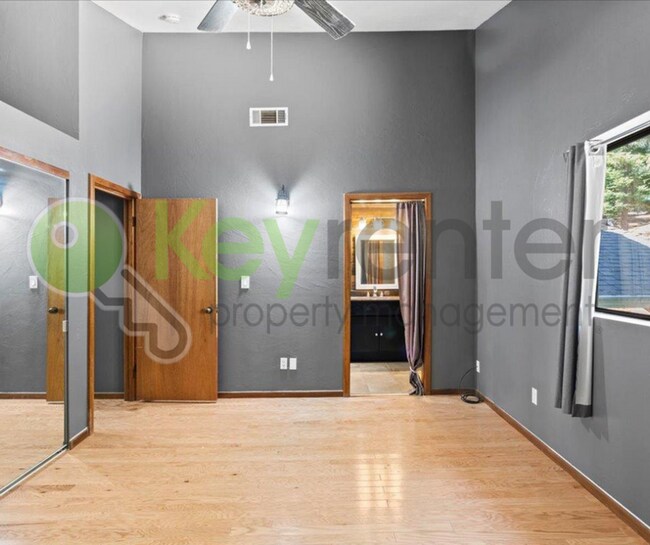 Building Photo - 5374 Porter Ranch Rd