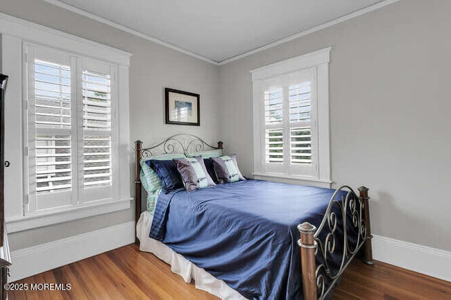 Building Photo - 137 E Bergen Pl