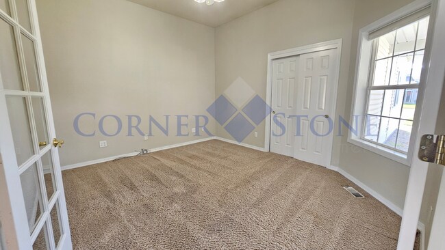 Building Photo - Spacious Home with Large Garage!
