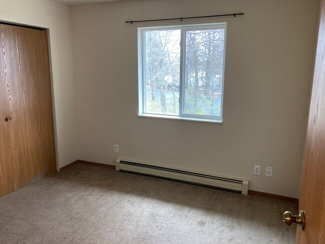 Building Photo - 1170 Dodds Dr