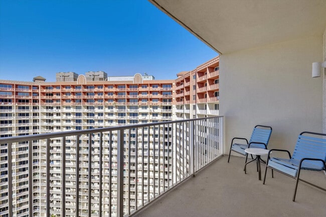 Building Photo - 104 Gulfside Ct