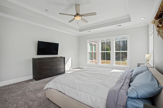 Building Photo - 3 BED | 3.5 BATHS | TWO CAR GARAGE | HERB RIVER | FURNISHED TOWNHOME