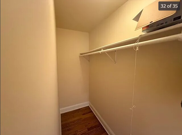 Building Photo - 3706 N Wilton Ave