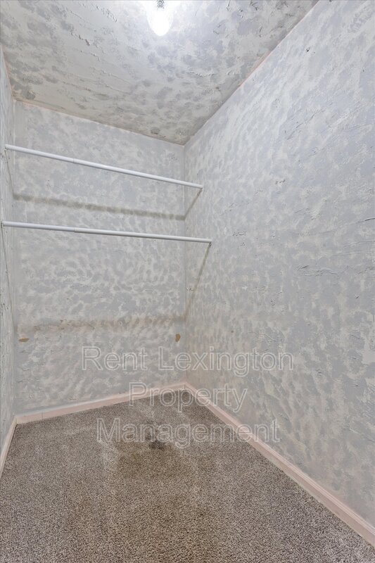 Building Photo - 4360 Cobblestone Knoll Dr