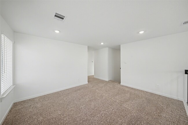 Building Photo - 4307 Camden Lakes St