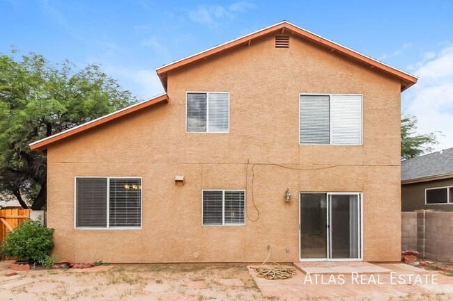 Building Photo - 8050 N Hobby Horse Ct