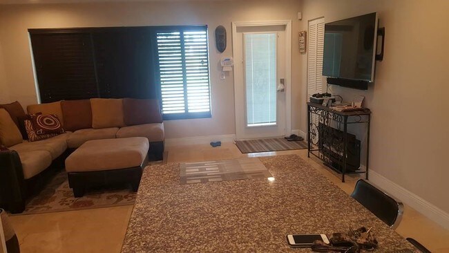 Building Photo - 2721 Sherman St