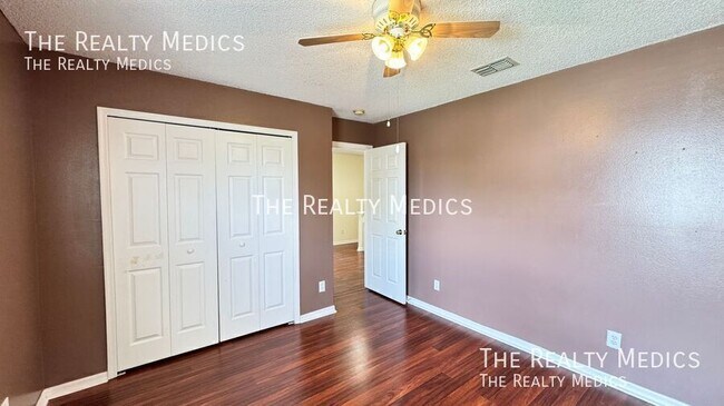 Building Photo - 13628 Tetherline Trail