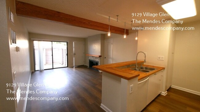 Building Photo - 9129 Village Glen Dr