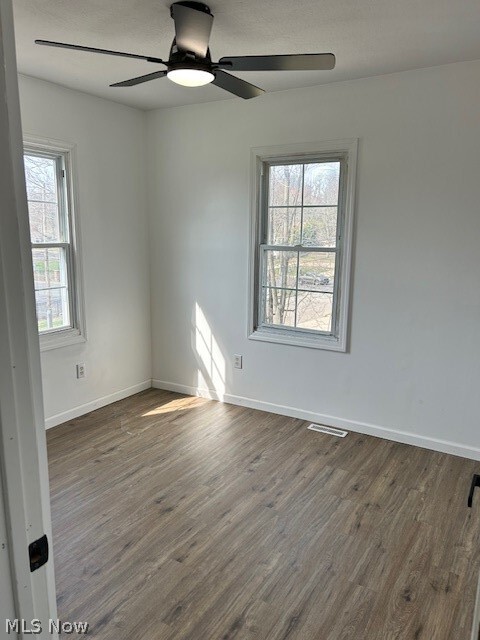 Building Photo - 155 Fernwood Ave