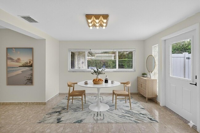 Building Photo - 4442 Sea Grape Dr