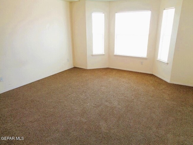 Building Photo - 3033 Tierra Polar Dr