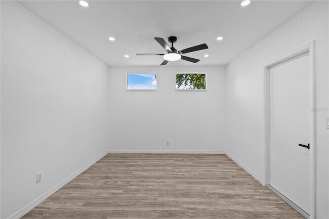 Building Photo - 1435 Eden Dr