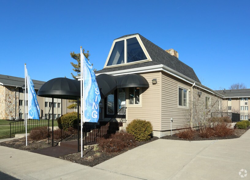 Stone Lodge 5125 Cedar Dr Columbus OH 43232 Apartment Finder