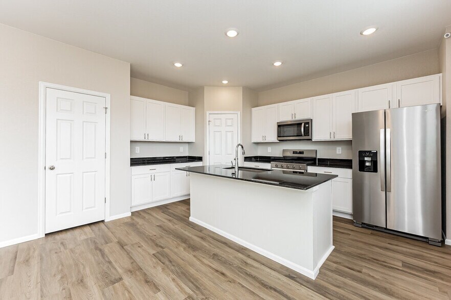 Building Photo - 11451 Lake Trout Dr