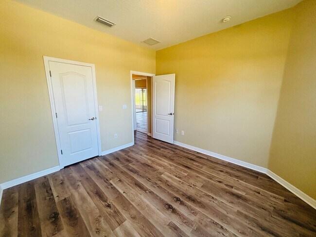 Building Photo - Beautiful home in Health Brook Hills