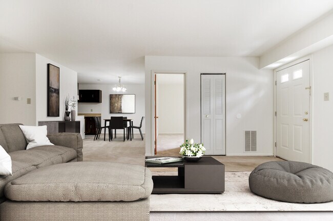 Primary Photo - 104 Cocelli Drive