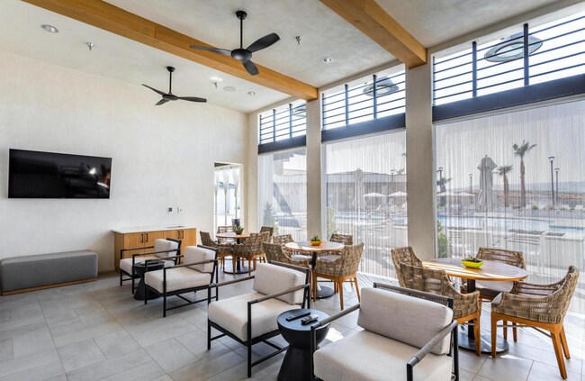 Building Photo - 5801 S Garnet Dr