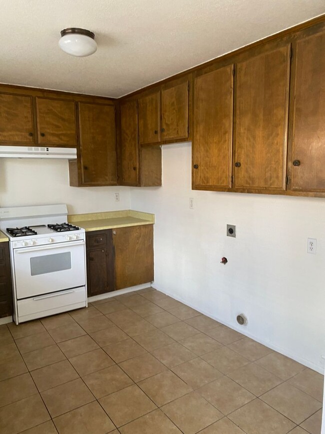 Building Photo - 2154 Woodberry Ave