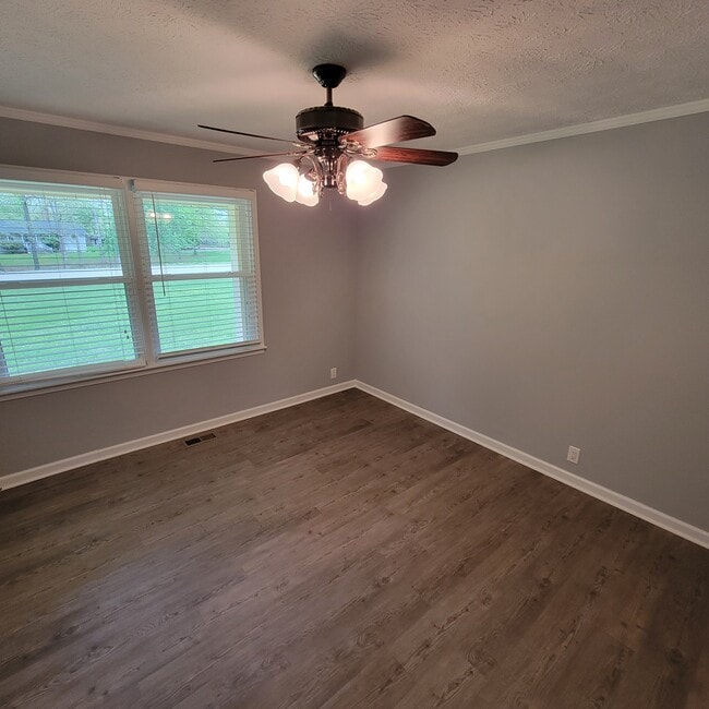 Building Photo - 10668 Old Baxter Rd