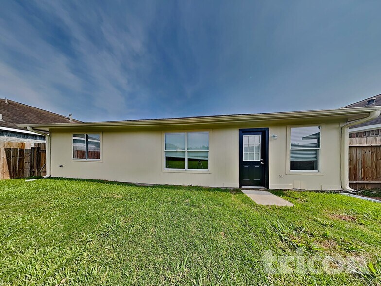 Building Photo - 12230 Scarlet River Dr